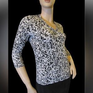 Talbots Black and White Floral Quarter Sleeve Blouse in size Medium